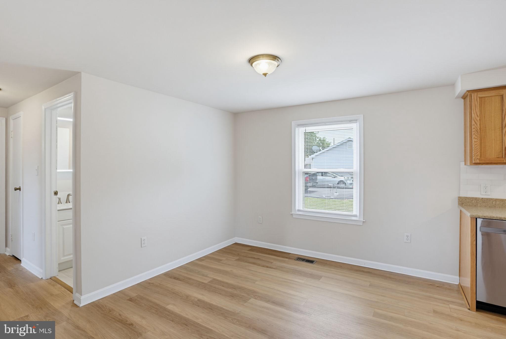 LAUREL - Residential