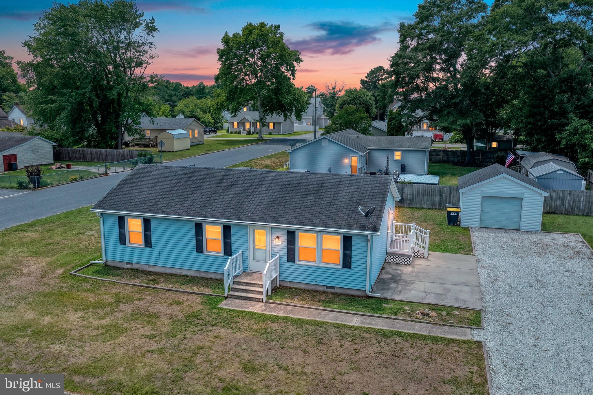 LAUREL - Residential