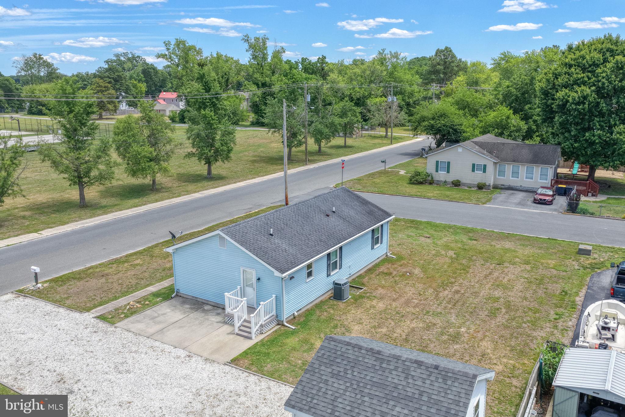 LAUREL - Residential
