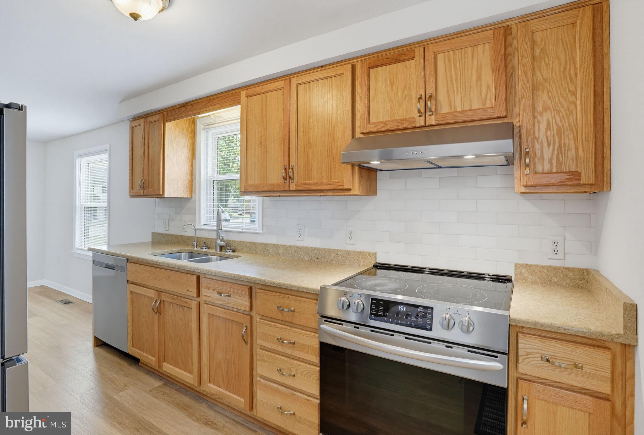 LAUREL - Residential