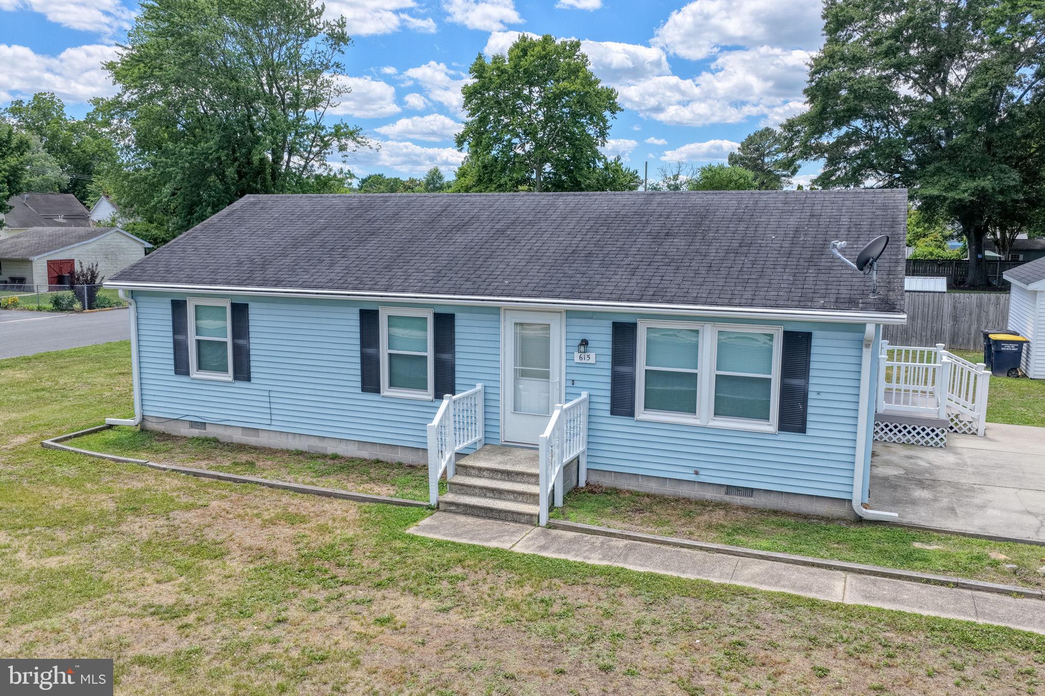 LAUREL - Residential