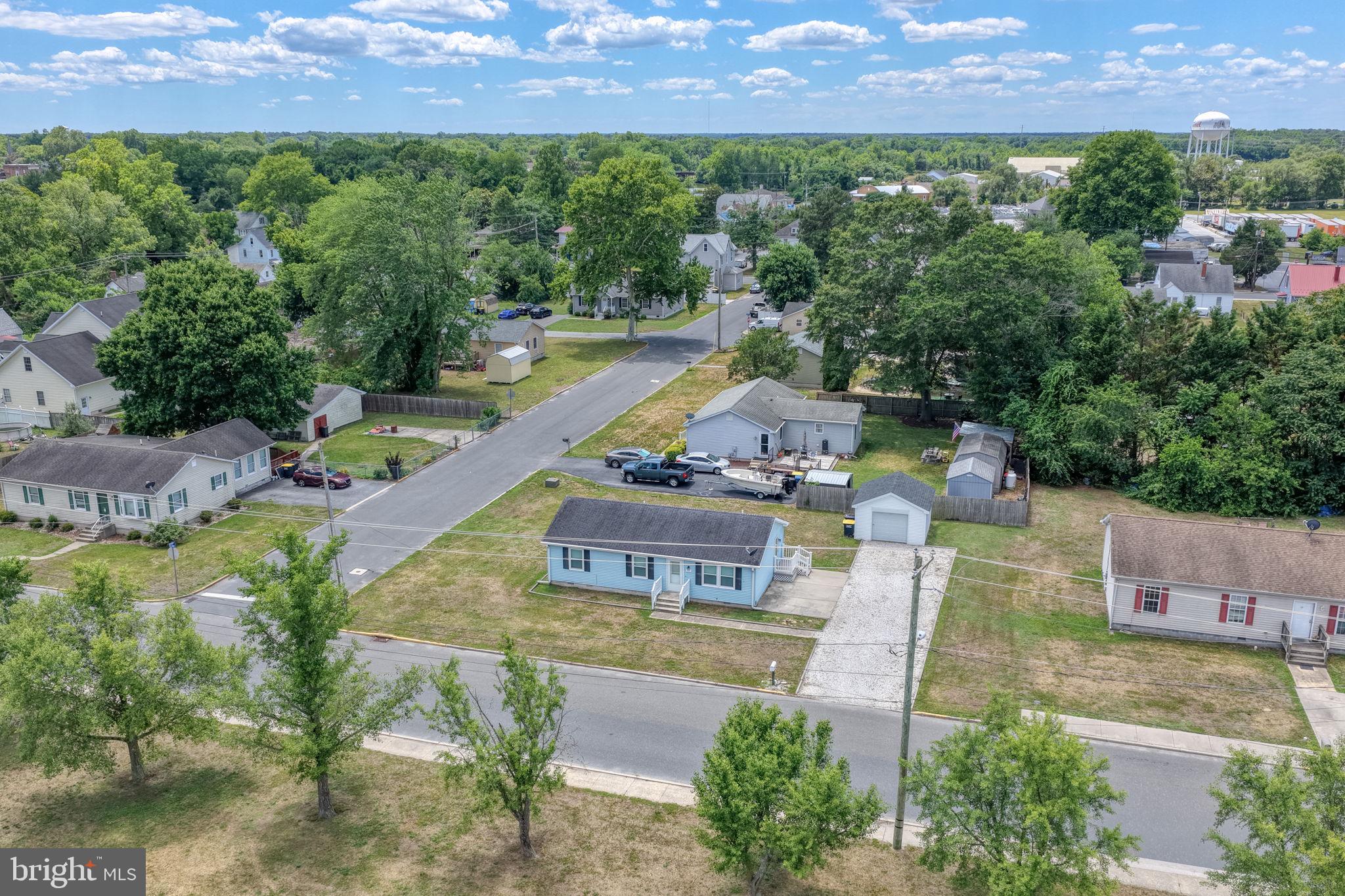 LAUREL - Residential