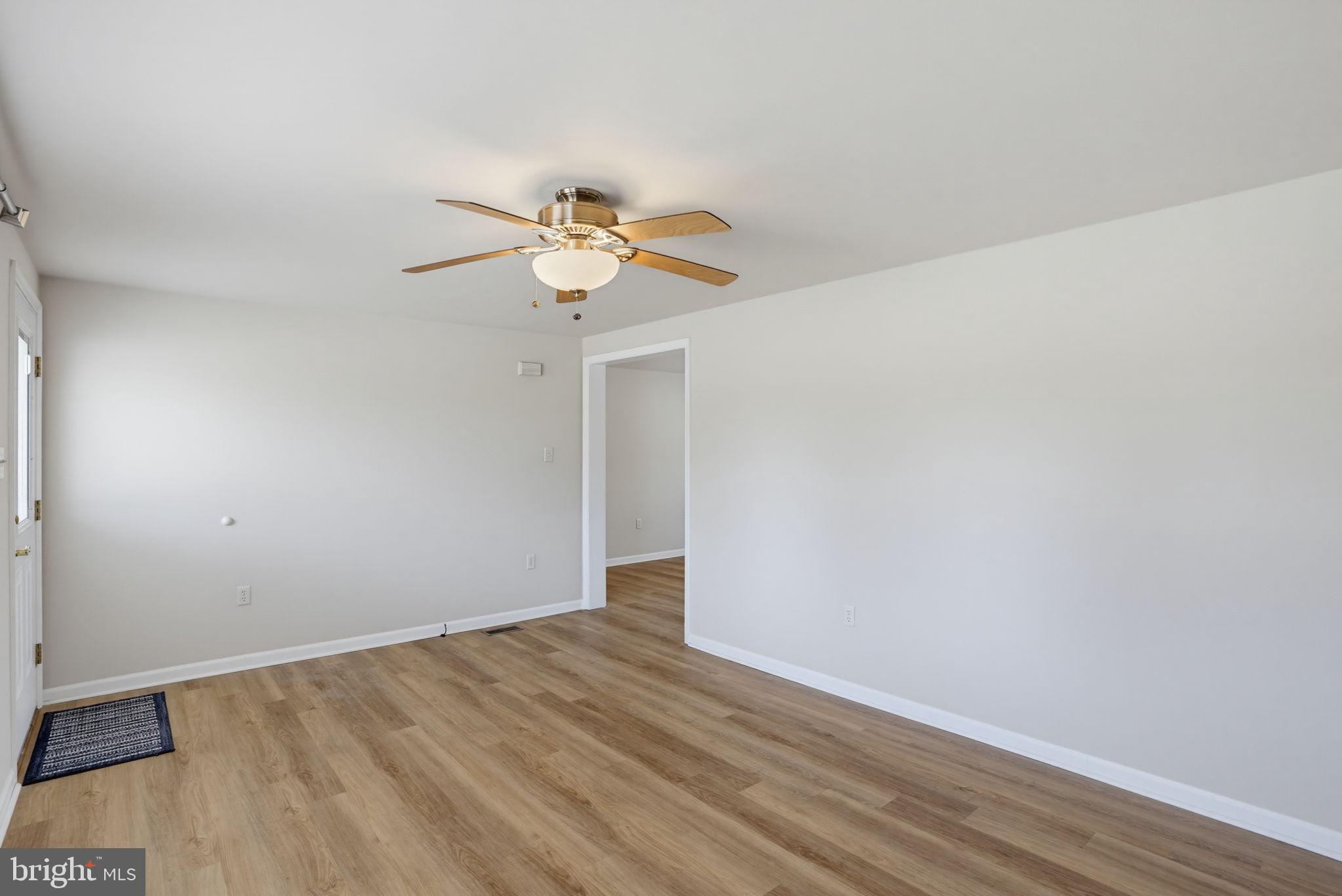 LAUREL - Residential