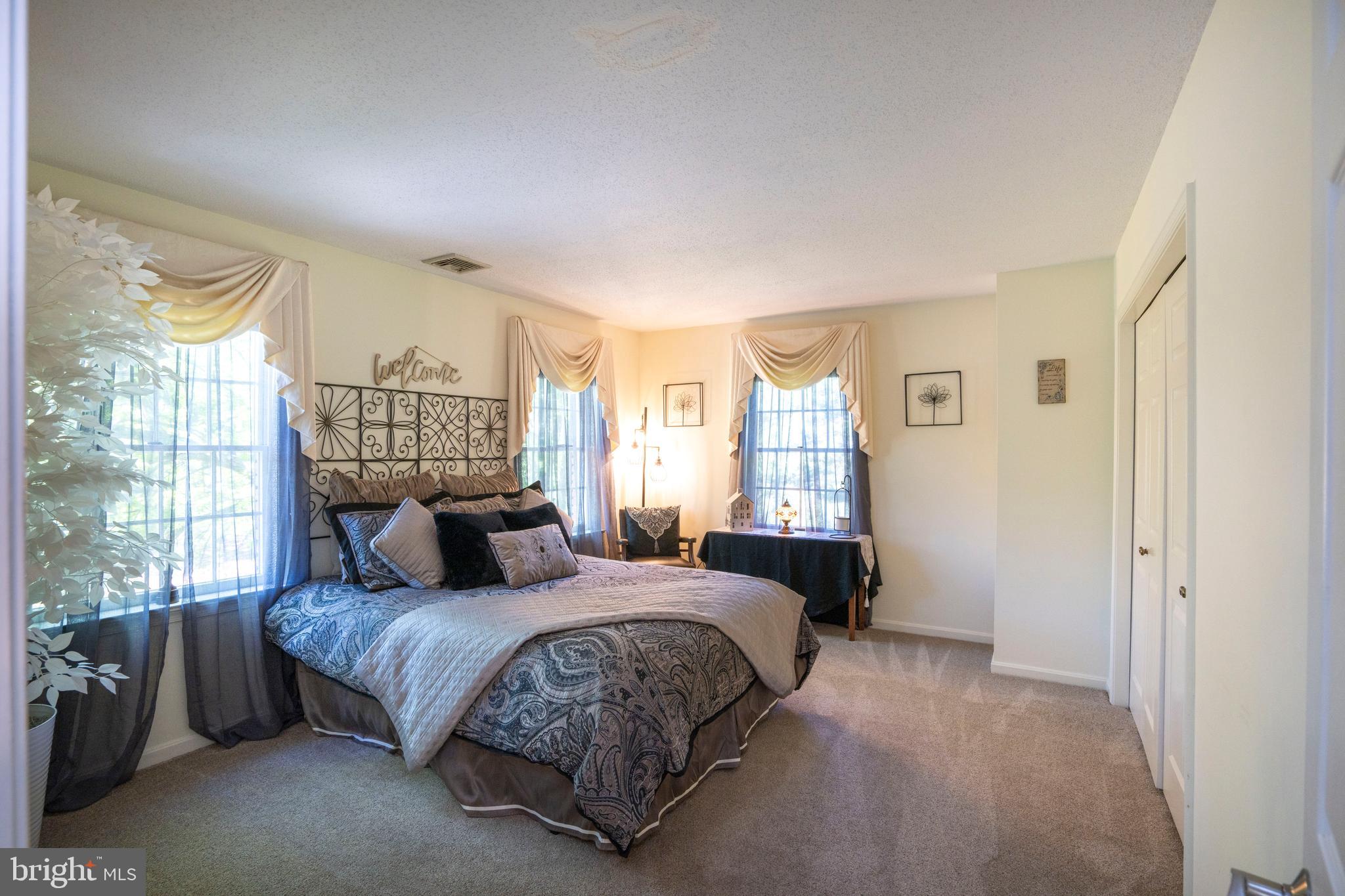 GRAYS WOODS - Residential