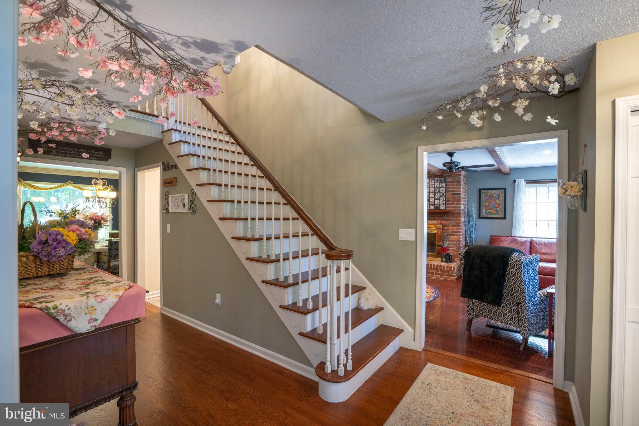 GRAYS WOODS - Residential