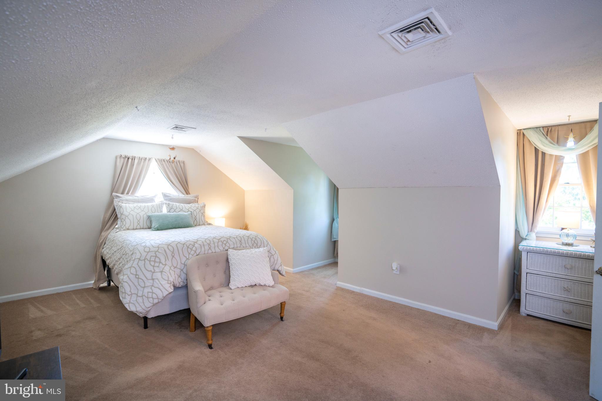 GRAYS WOODS - Residential