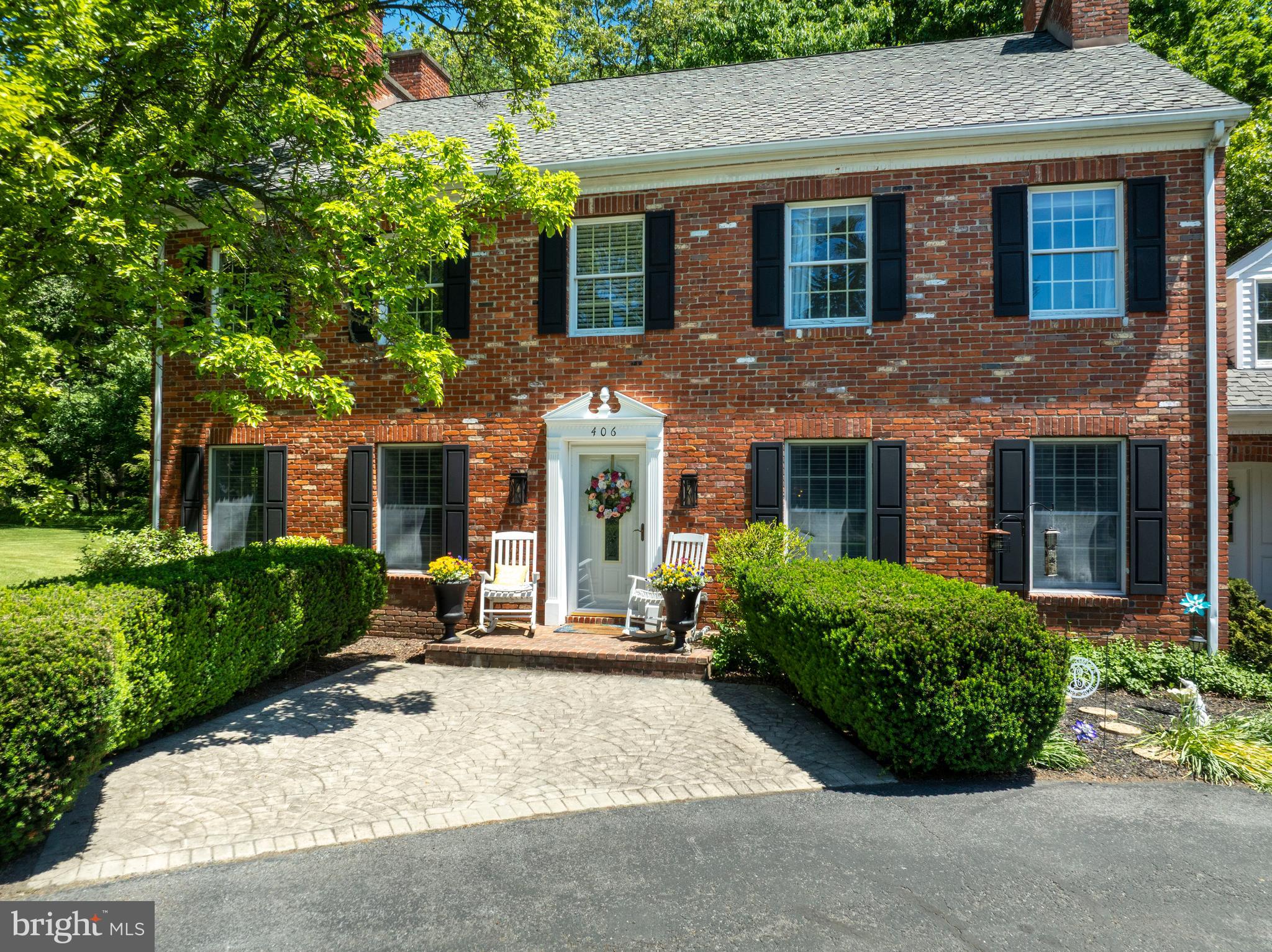 GRAYS WOODS - Residential