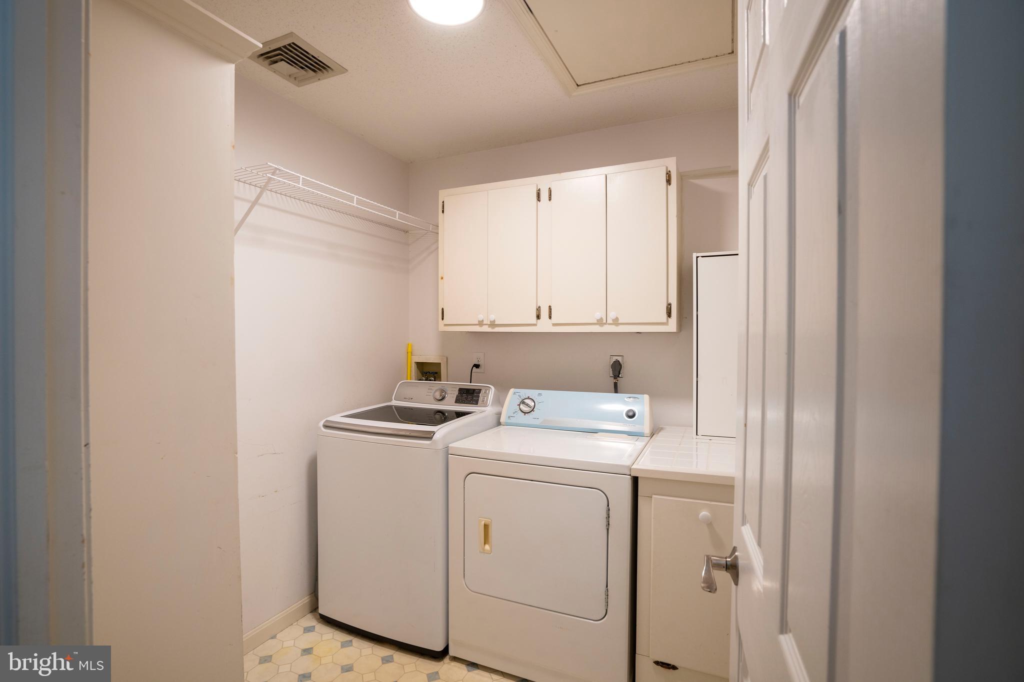 GRAYS WOODS - Residential
