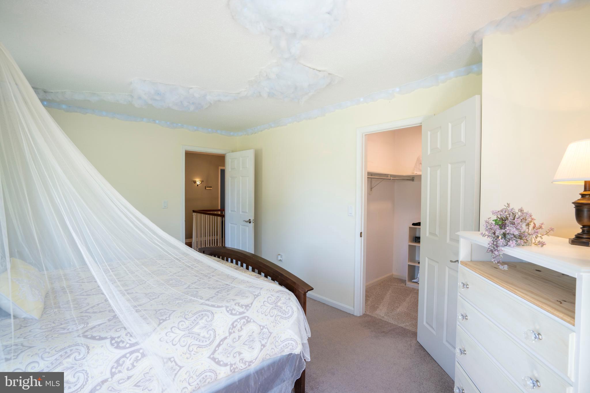 GRAYS WOODS - Residential