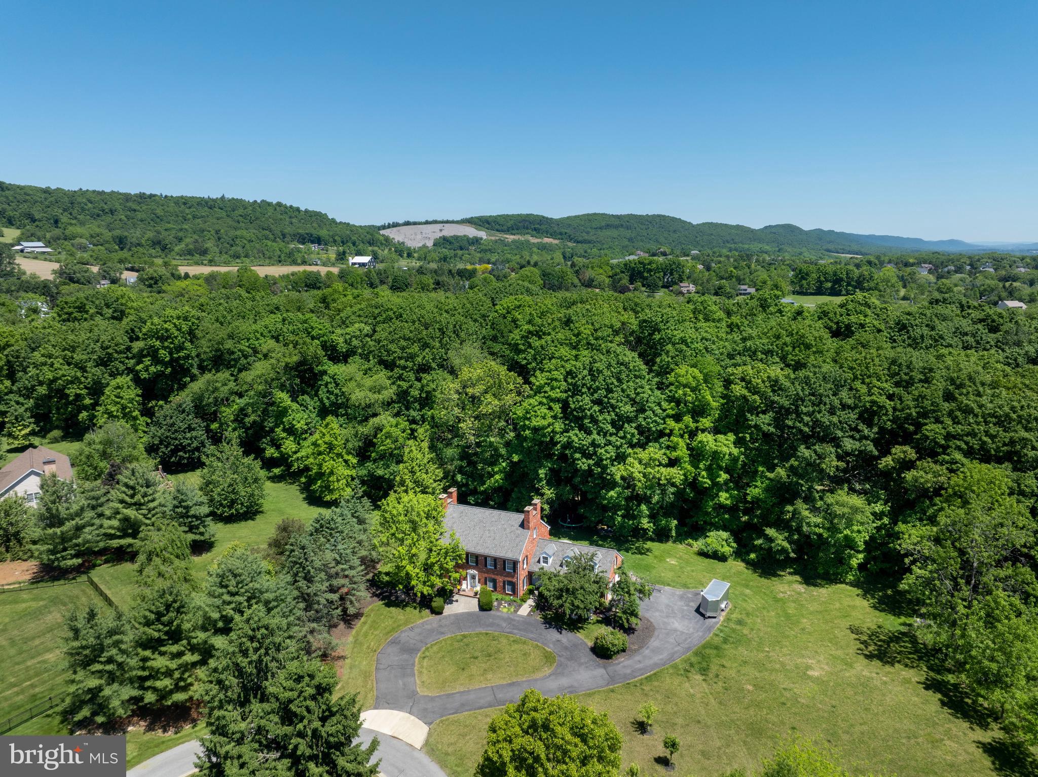 GRAYS WOODS - Residential