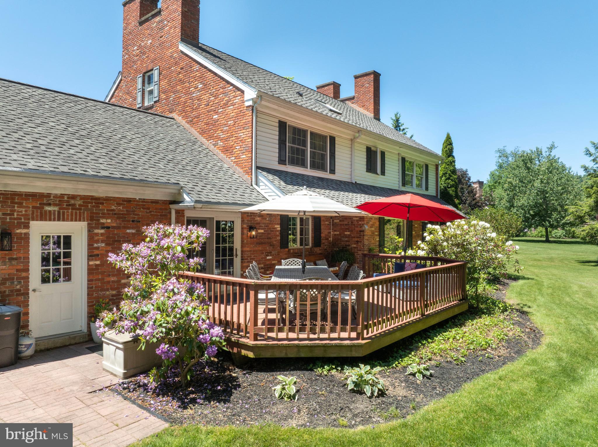 GRAYS WOODS - Residential