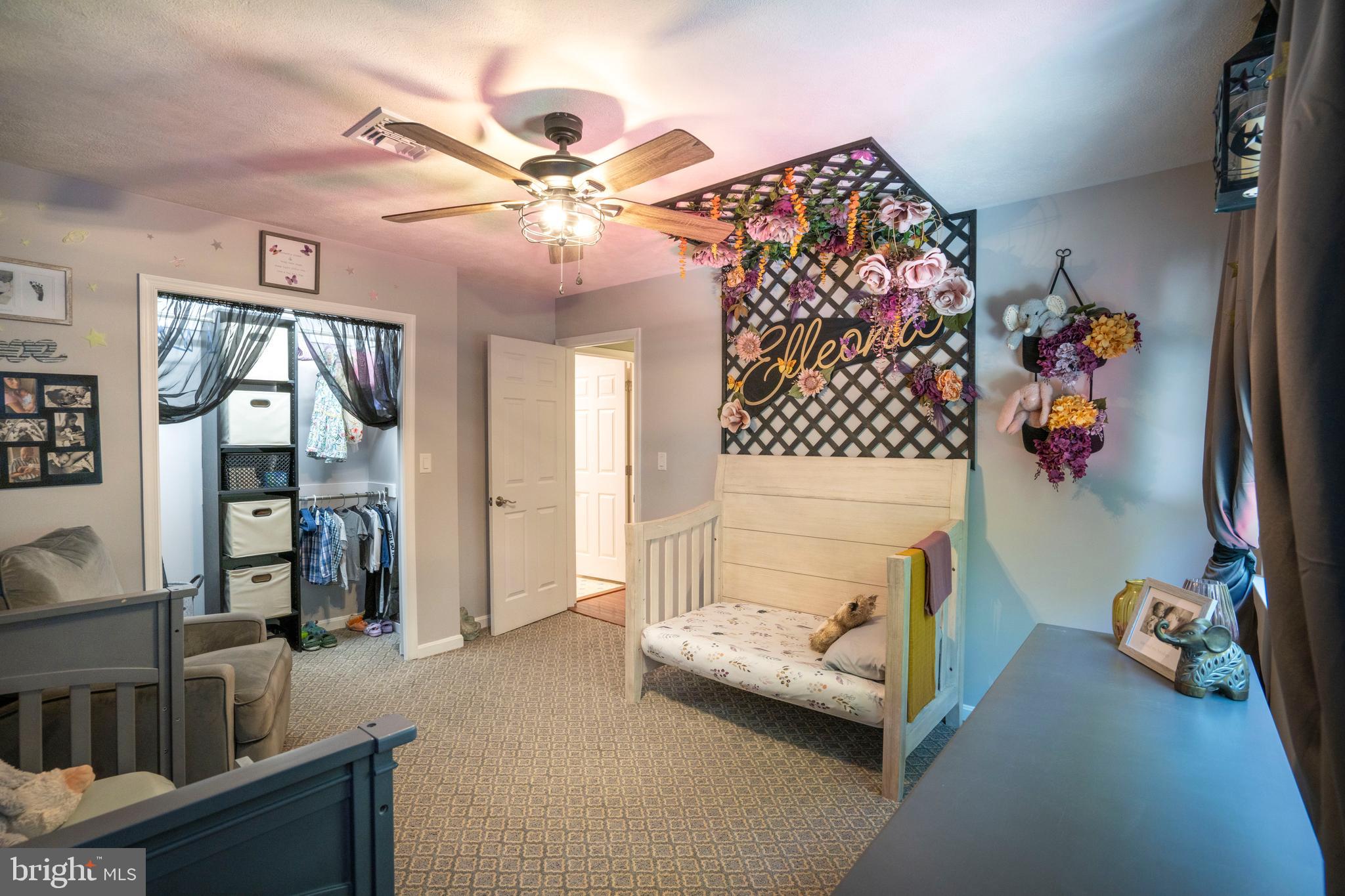 GRAYS WOODS - Residential