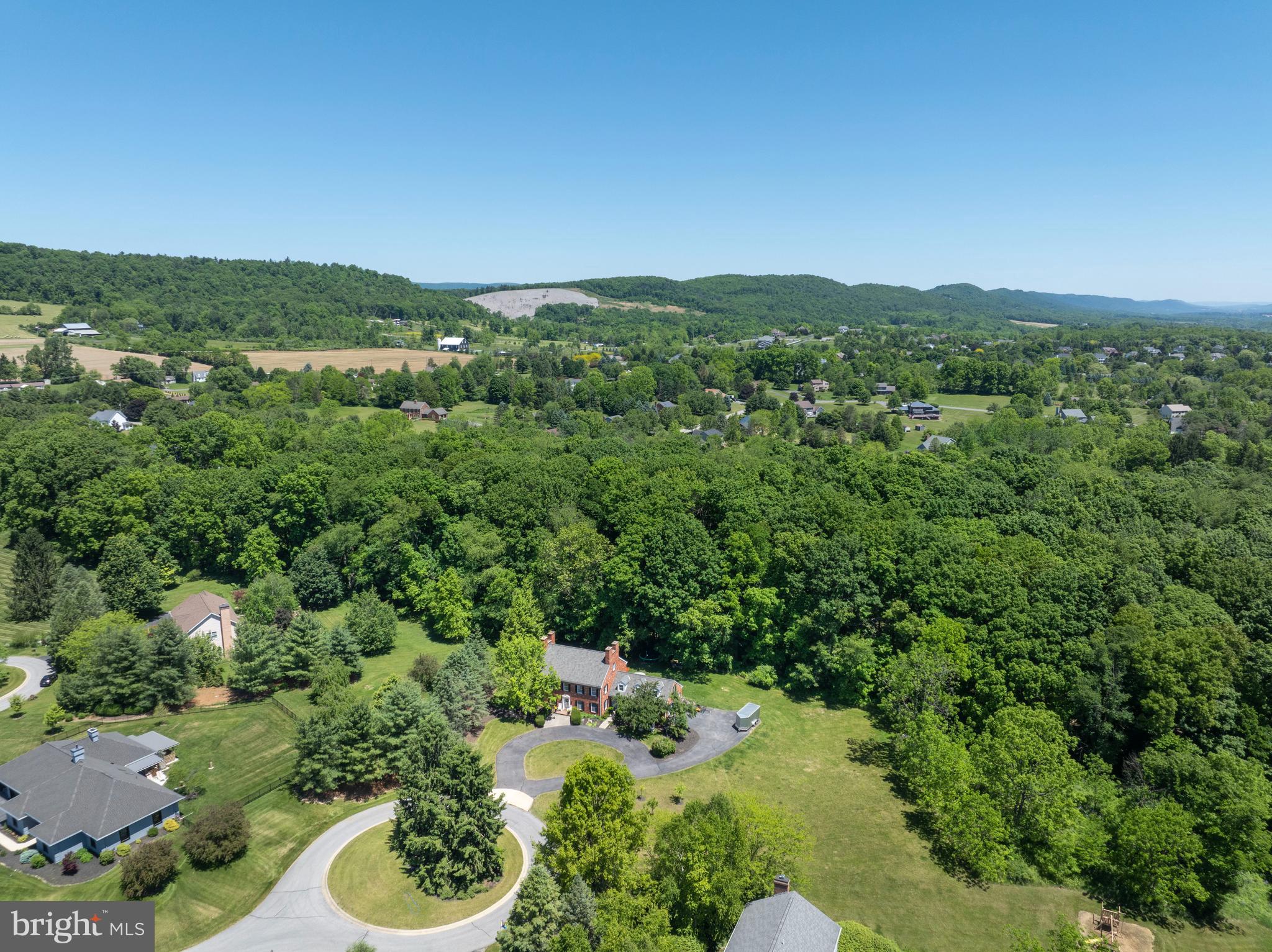 GRAYS WOODS - Residential