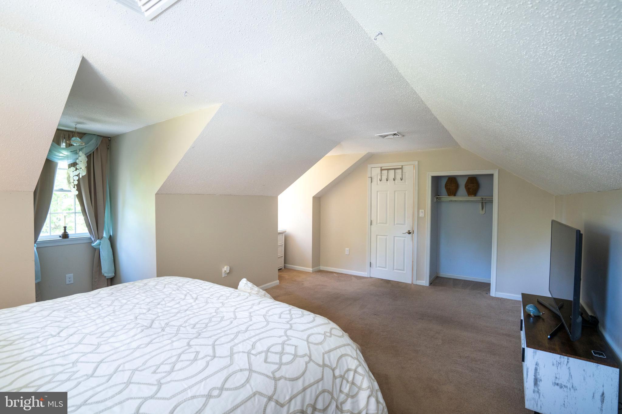 GRAYS WOODS - Residential