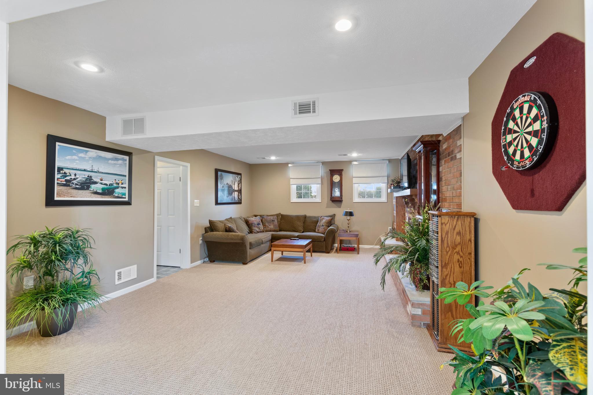 CHALET WOODS - Residential Lease