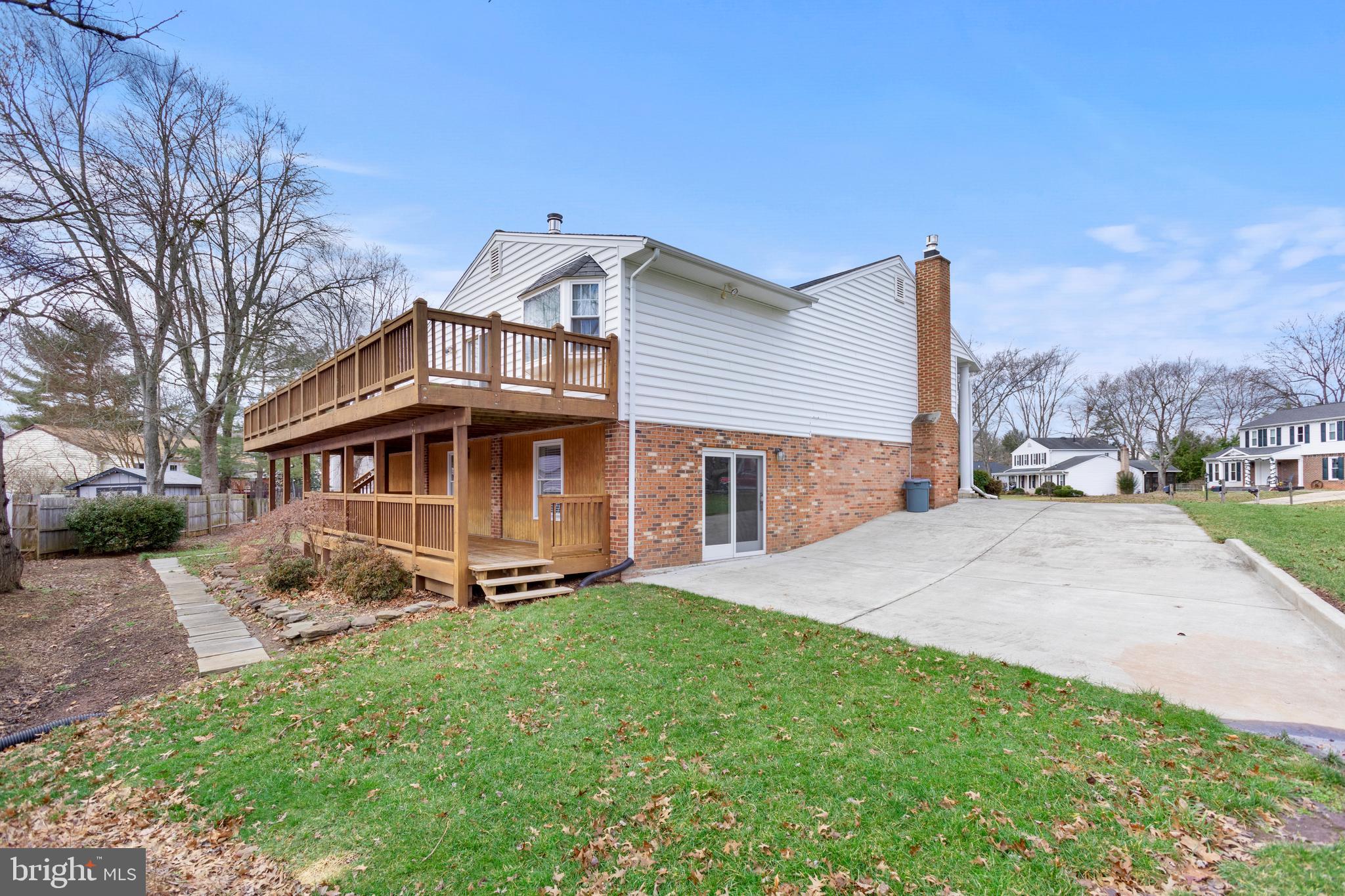 CHALET WOODS - Residential Lease