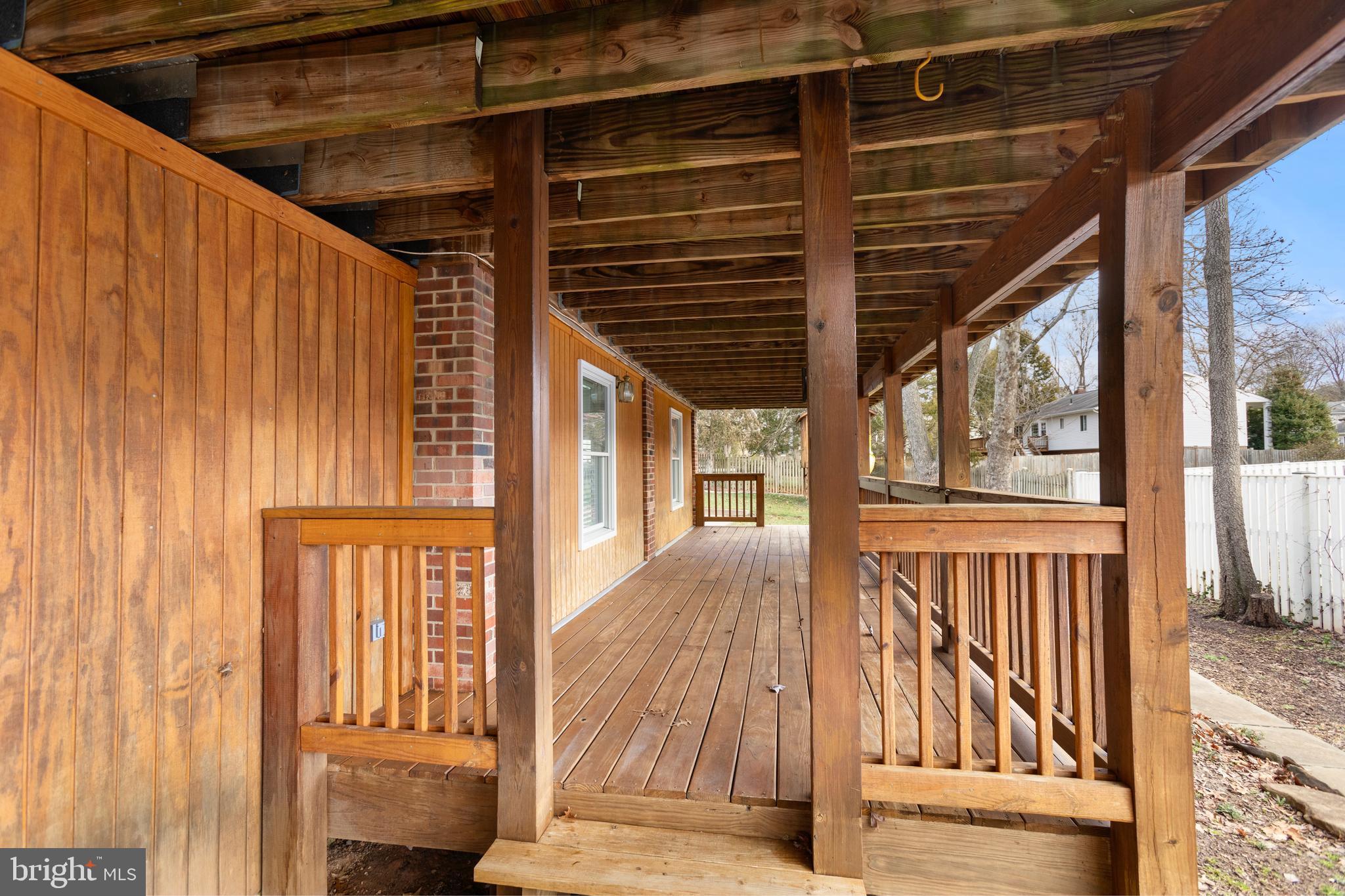 CHALET WOODS - Residential Lease