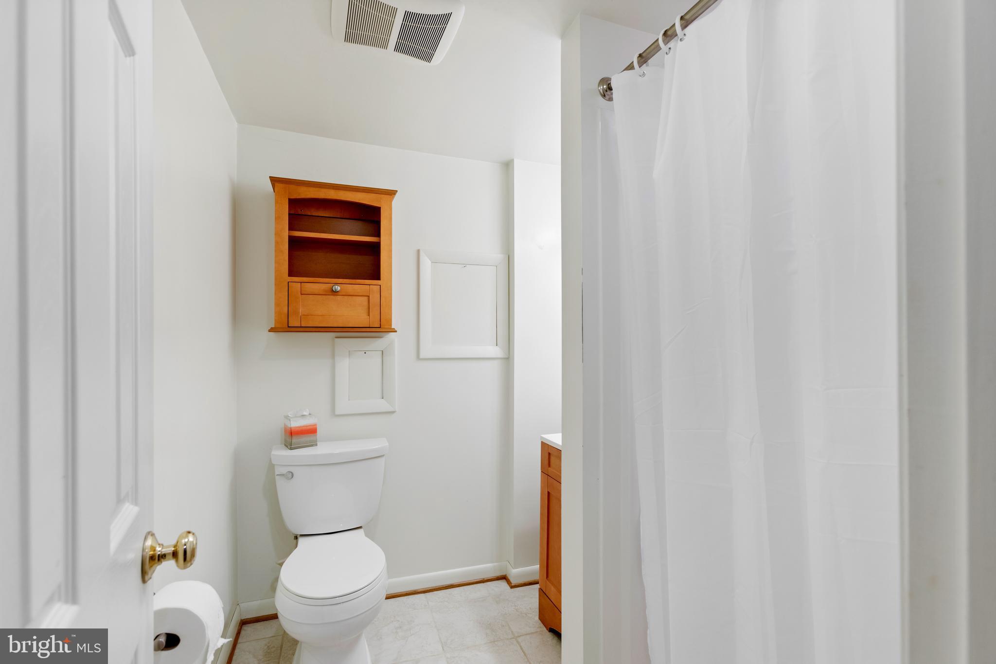 CHALET WOODS - Residential Lease
