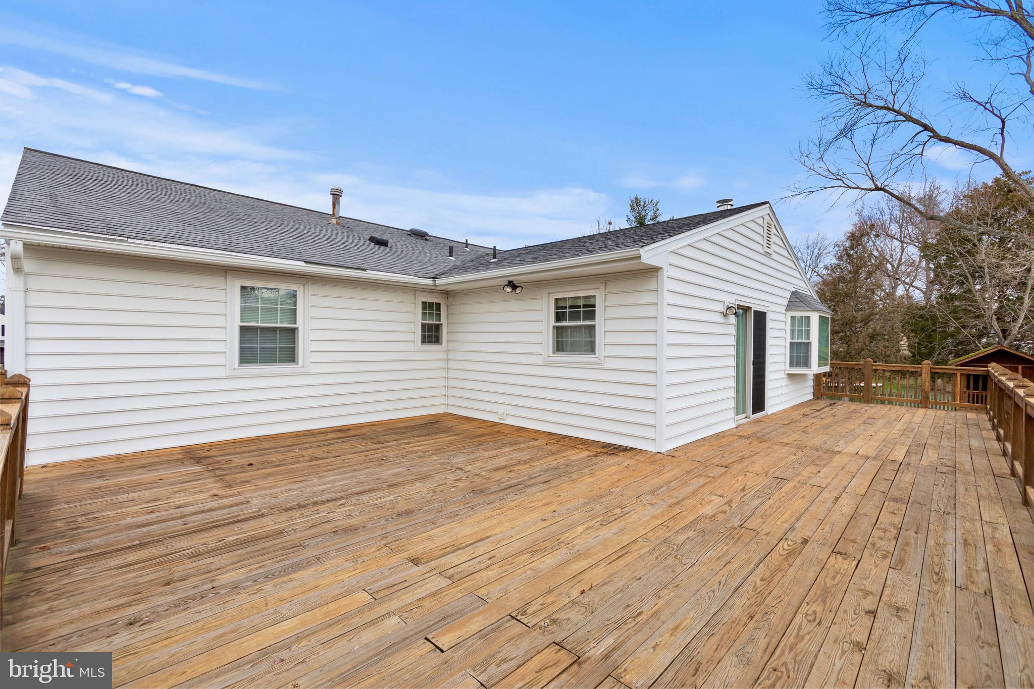 CHALET WOODS - Residential Lease