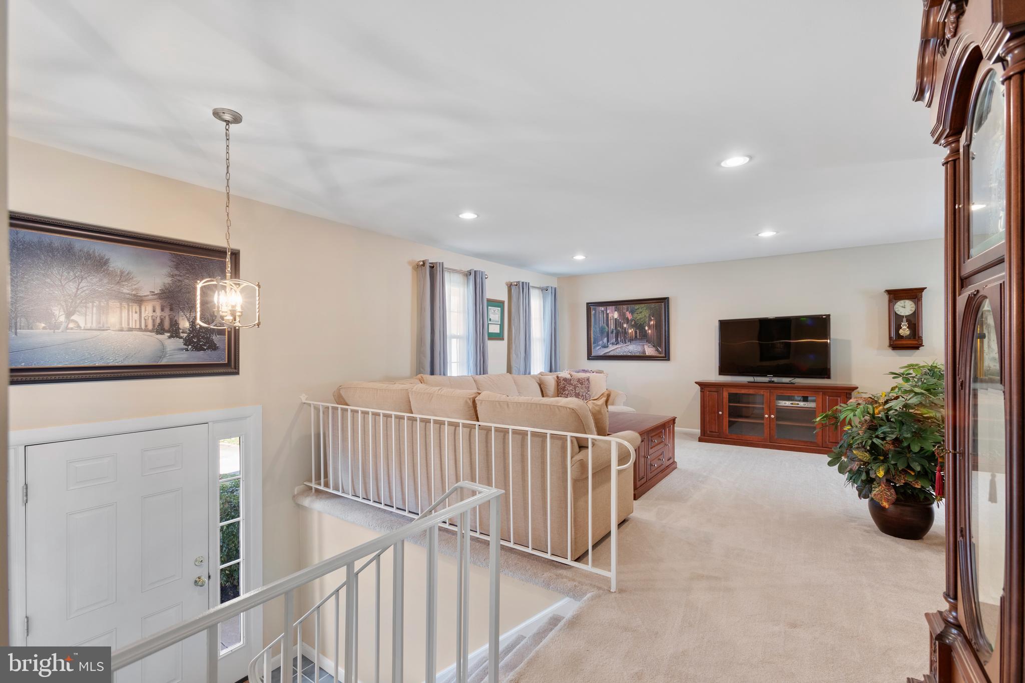 CHALET WOODS - Residential Lease