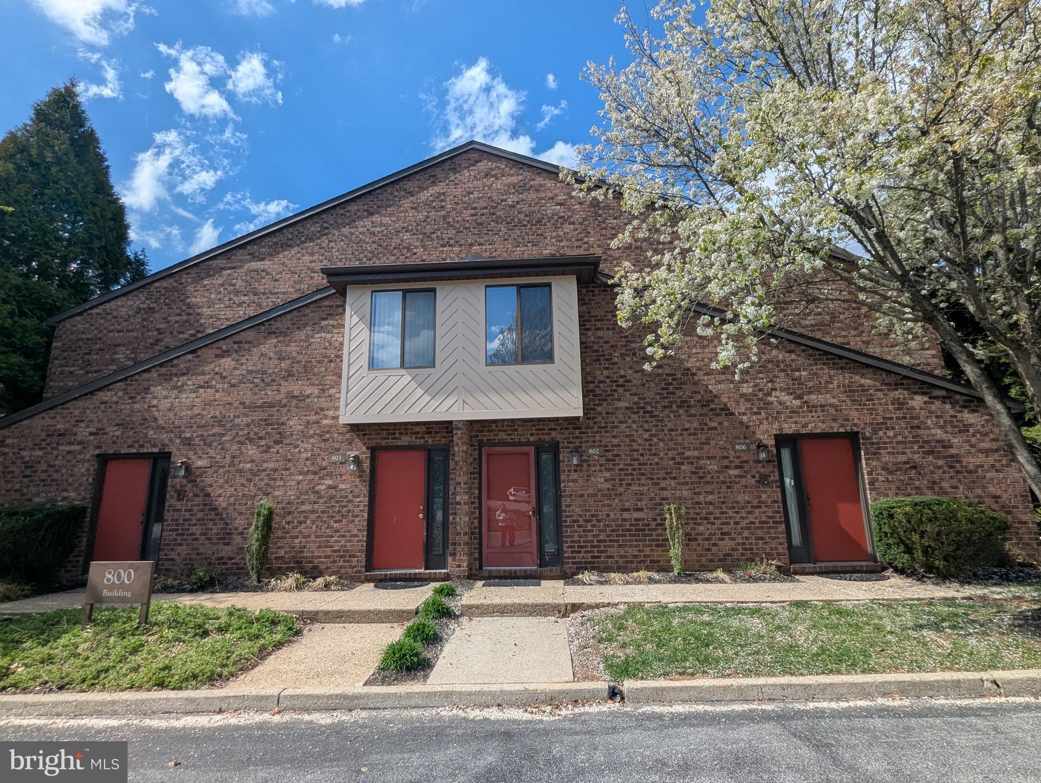 CHESTERBROOK/MNTVI - Residential Lease