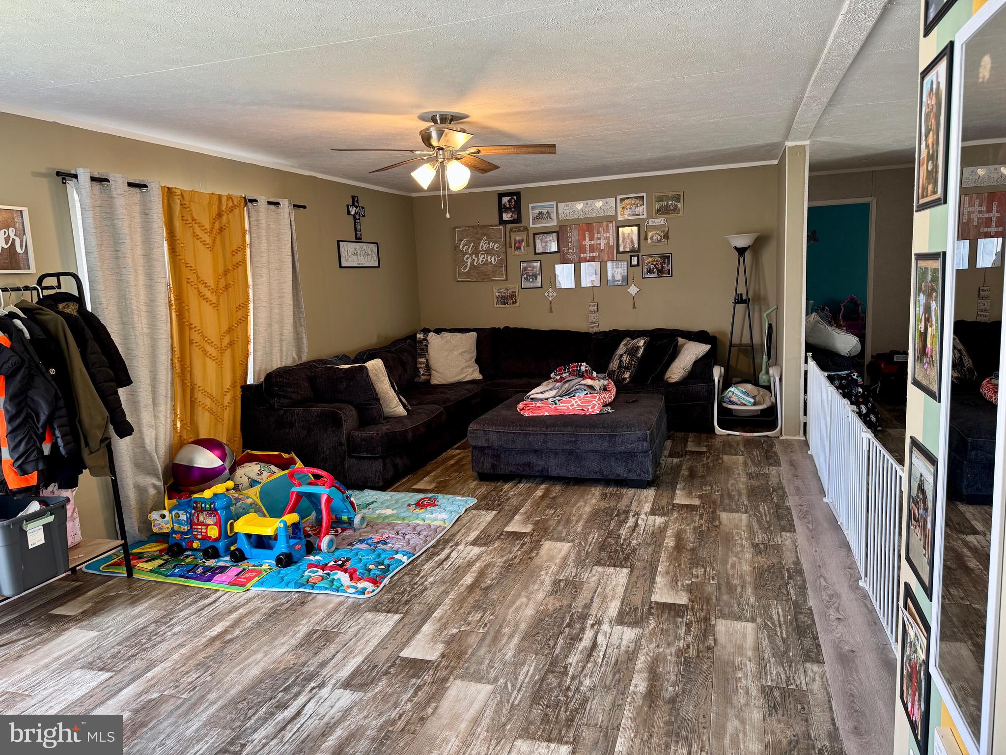 ROYAL CREST ESTATES - Residential