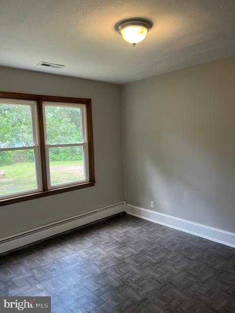 MILLERSVILLE - Residential