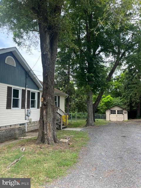MILLERSVILLE - Residential