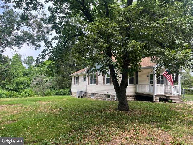 MILLERSVILLE - Residential