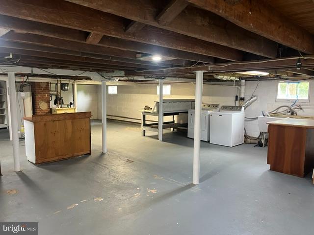 MILLERSVILLE - Residential
