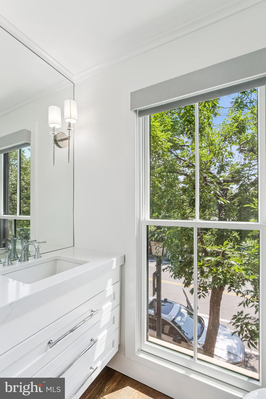 OLD TOWN ALEXANDRIA - Residential