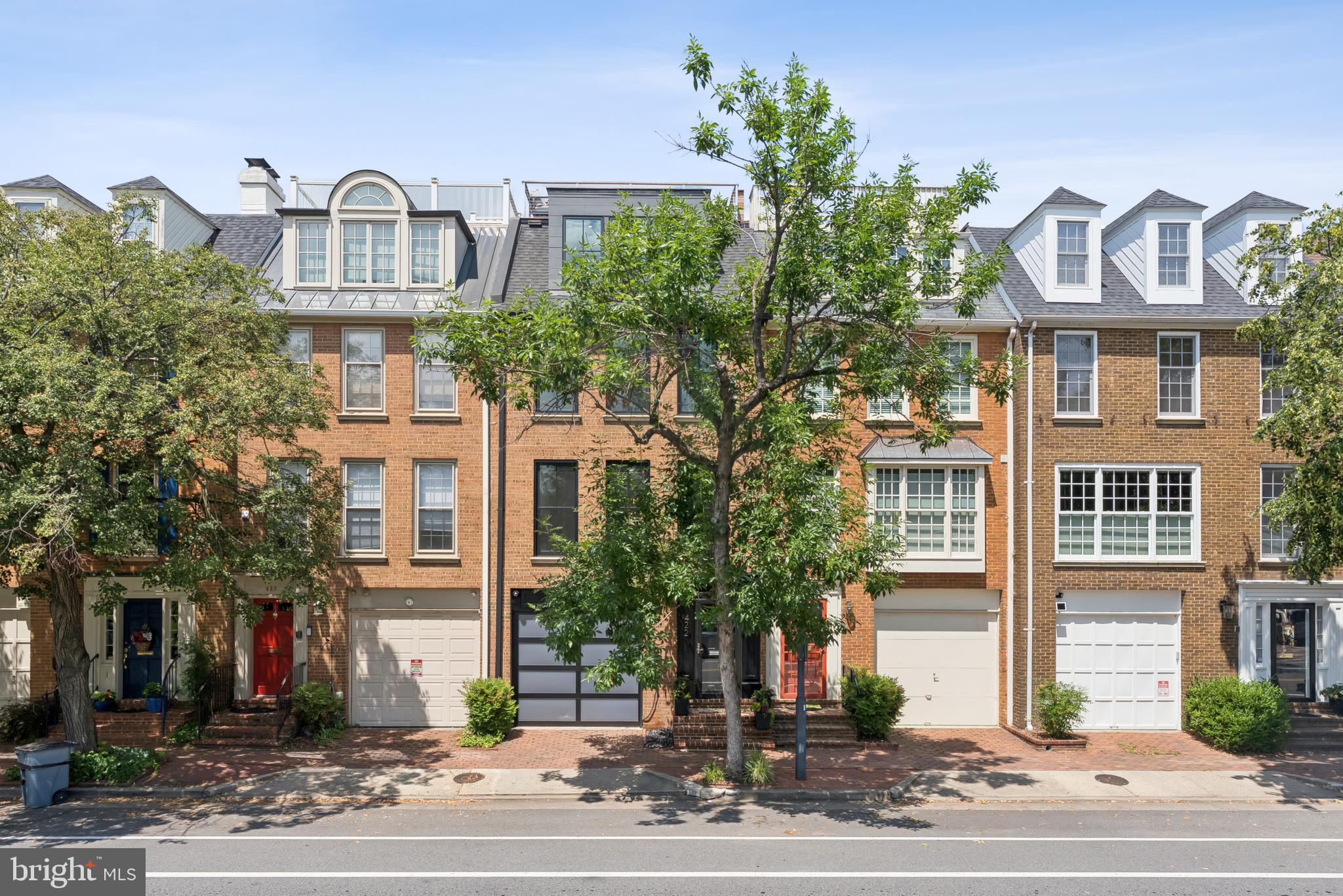 OLD TOWN ALEXANDRIA - Residential