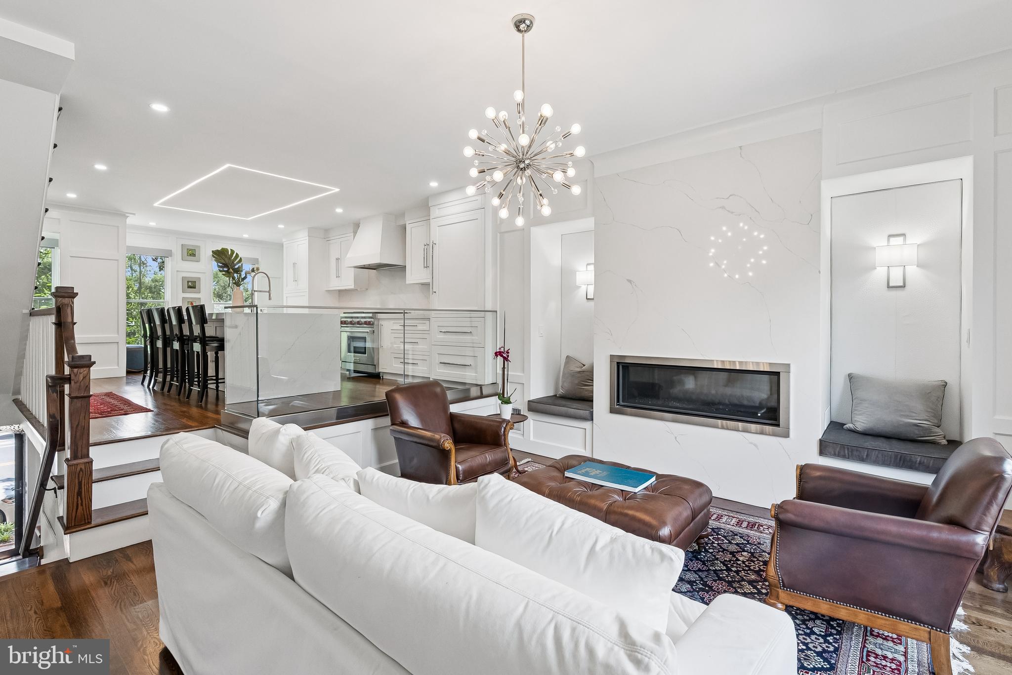 OLD TOWN ALEXANDRIA - Residential