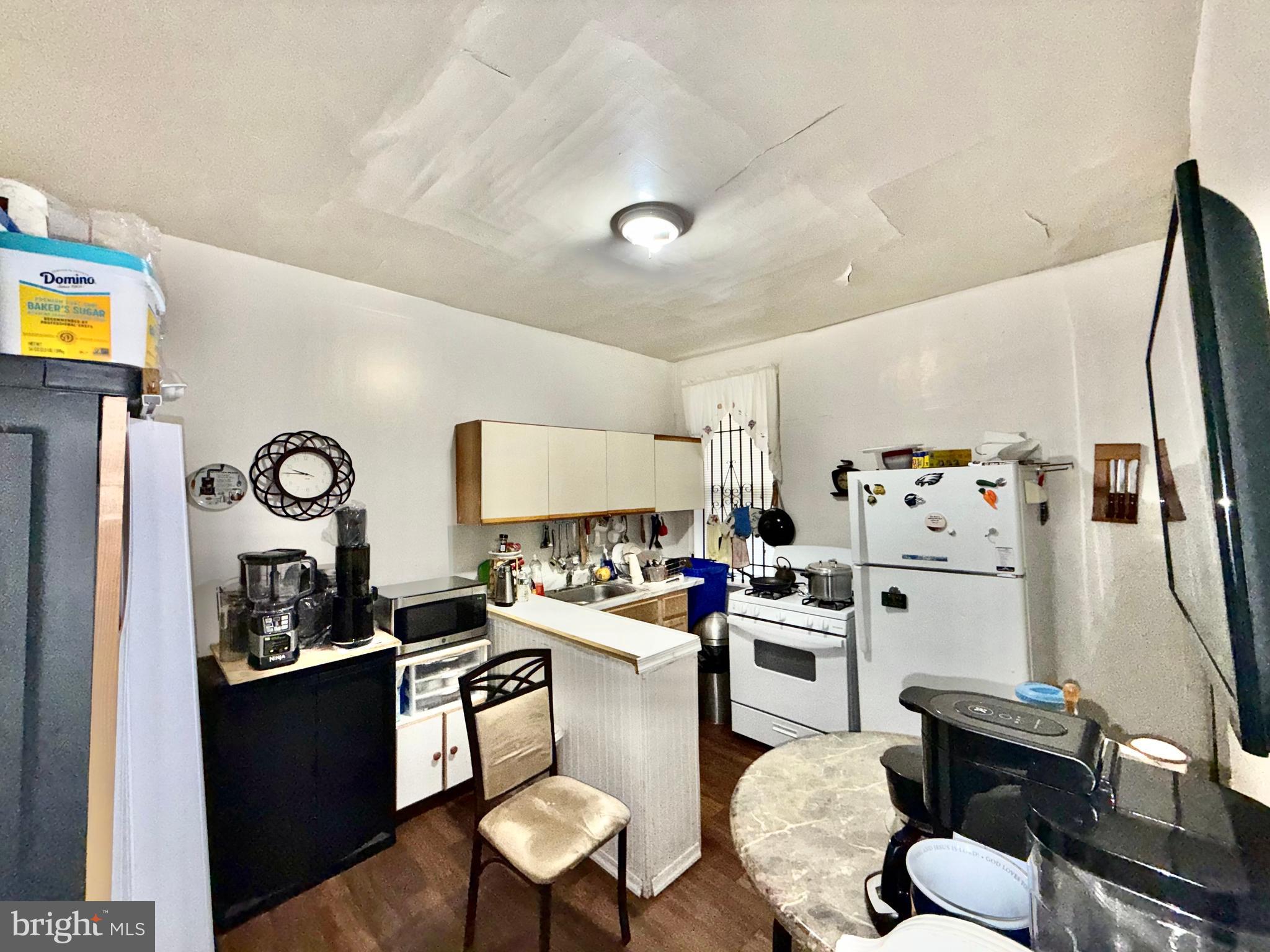 KENSINGTON - Residential