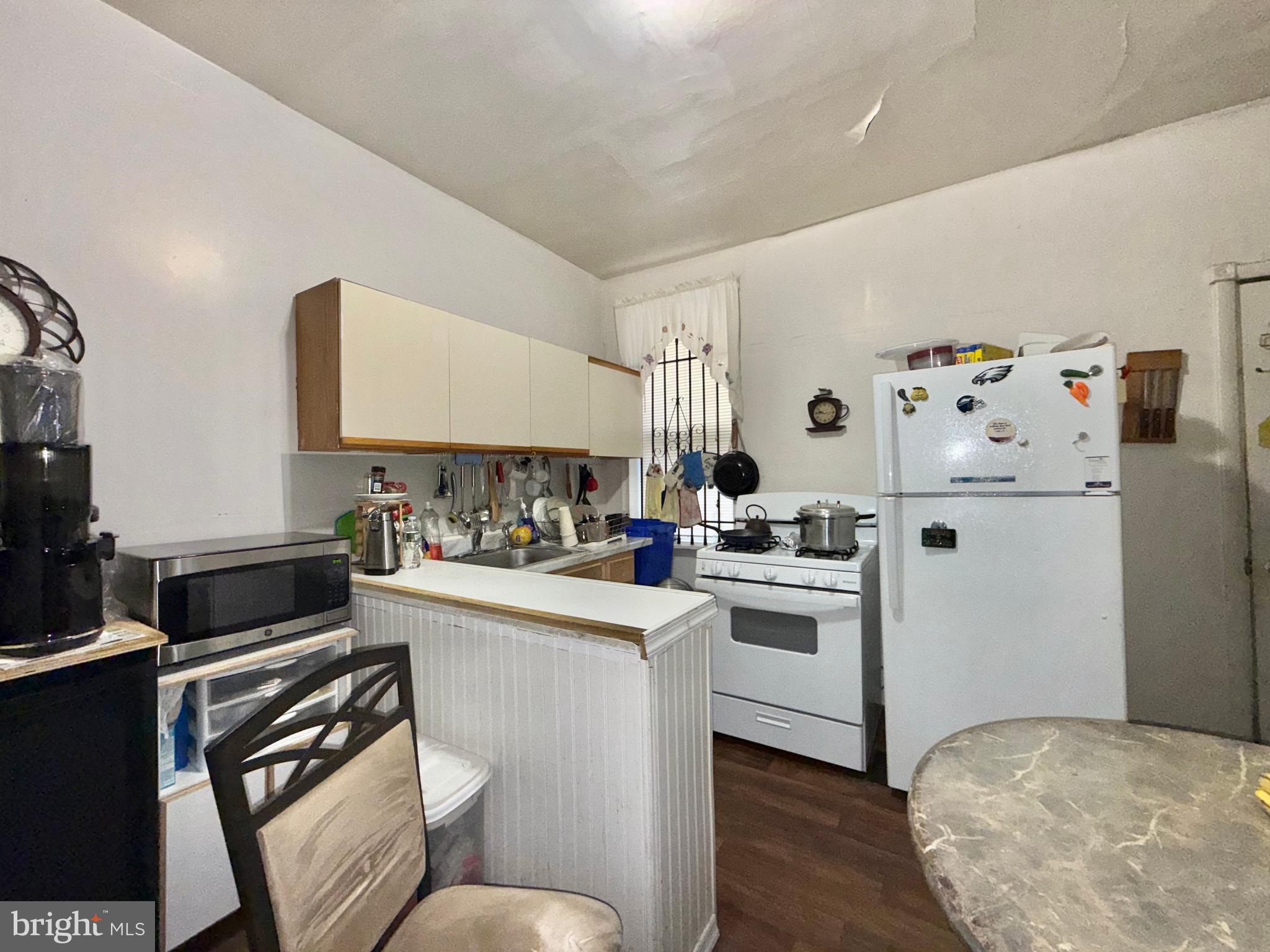 KENSINGTON - Residential