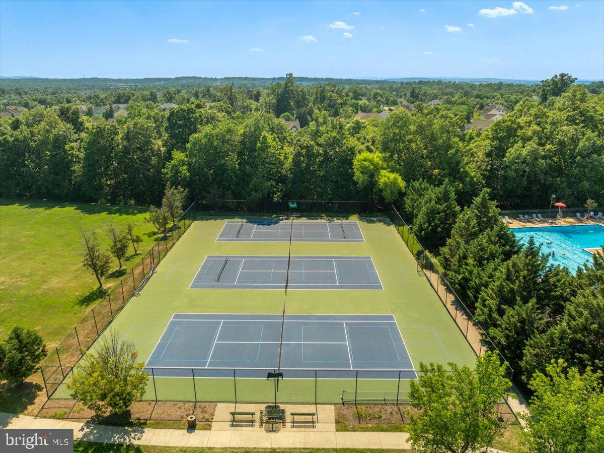 BELMONT COUNTRY CLUB - Residential