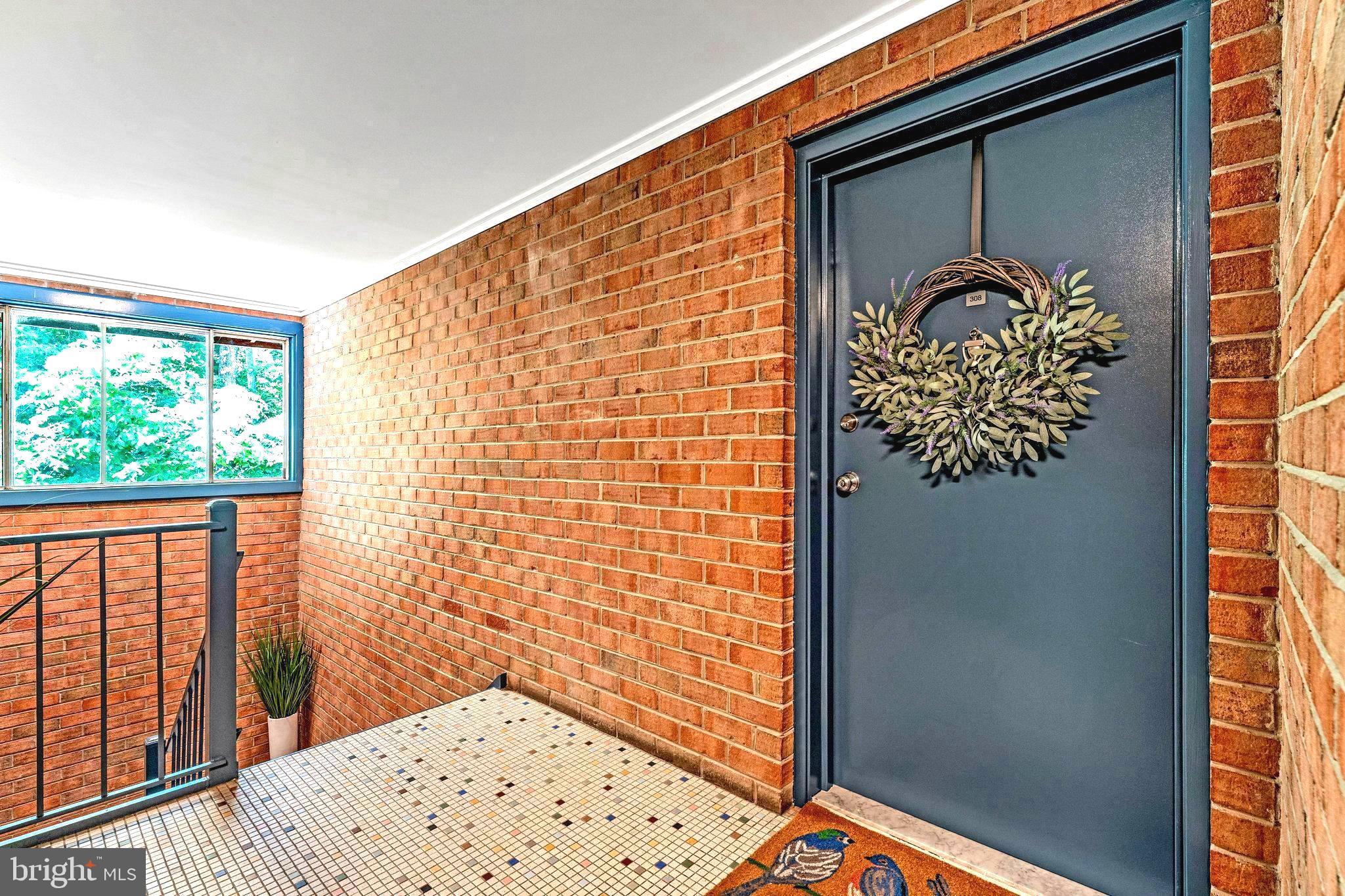 MOSBY WOODS GARDEN - Residential