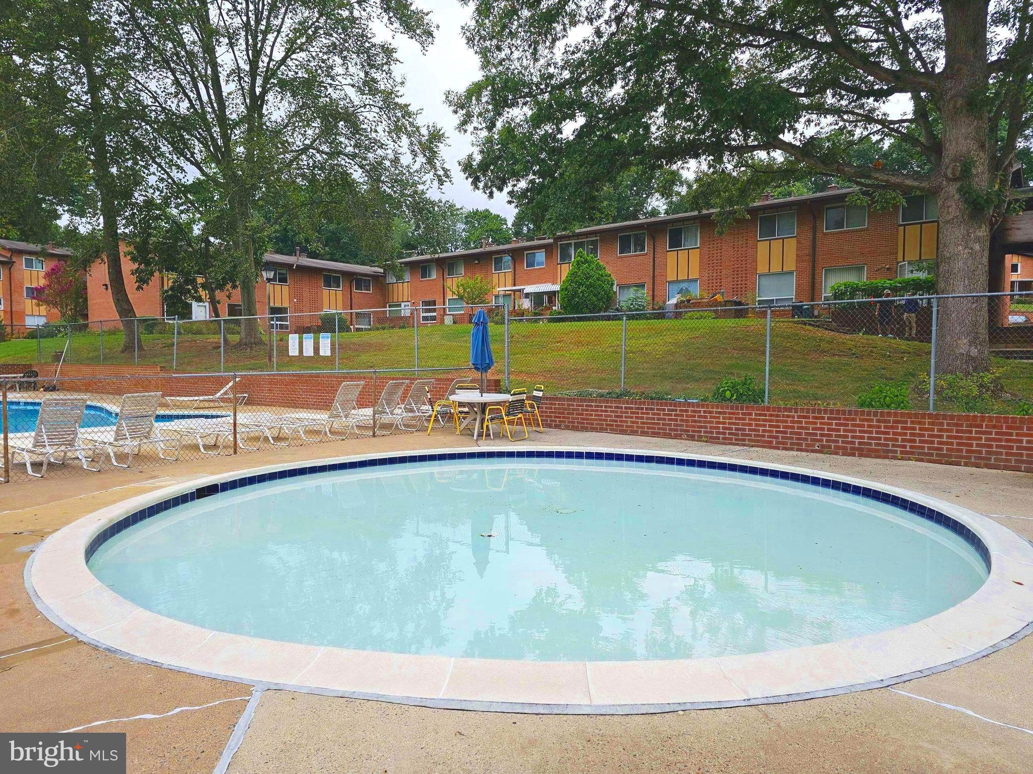 MOSBY WOODS GARDEN - Residential