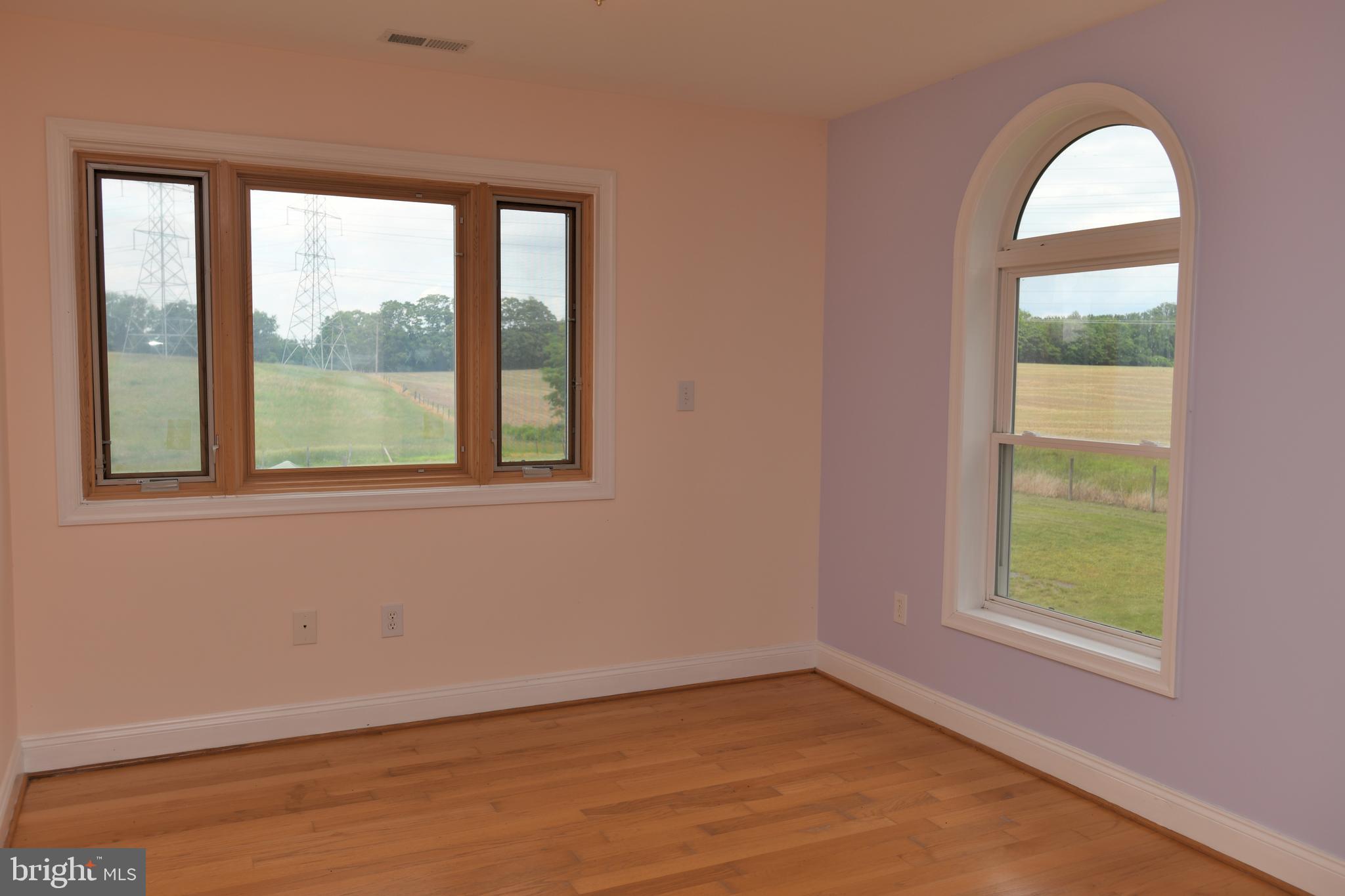 BARNESVILLE OUTSIDE - Residential