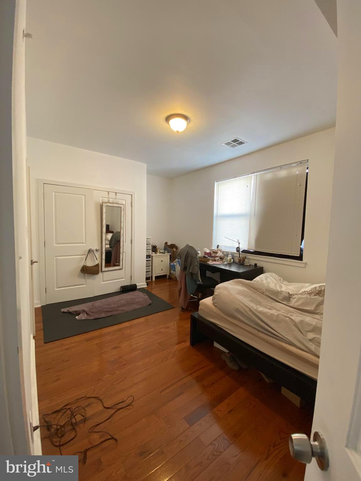 YORKTOWN - Residential Income