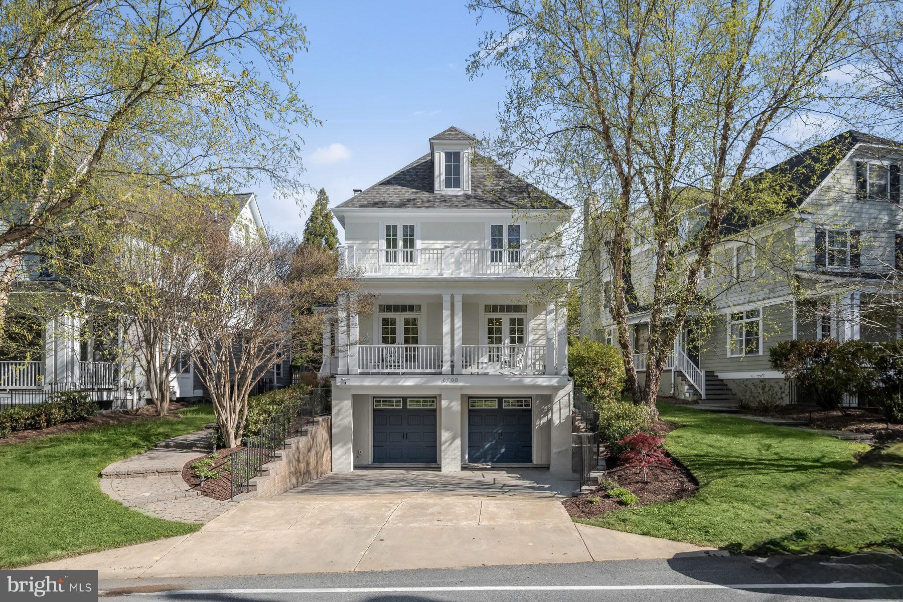 BRADLEY HILLS - Residential