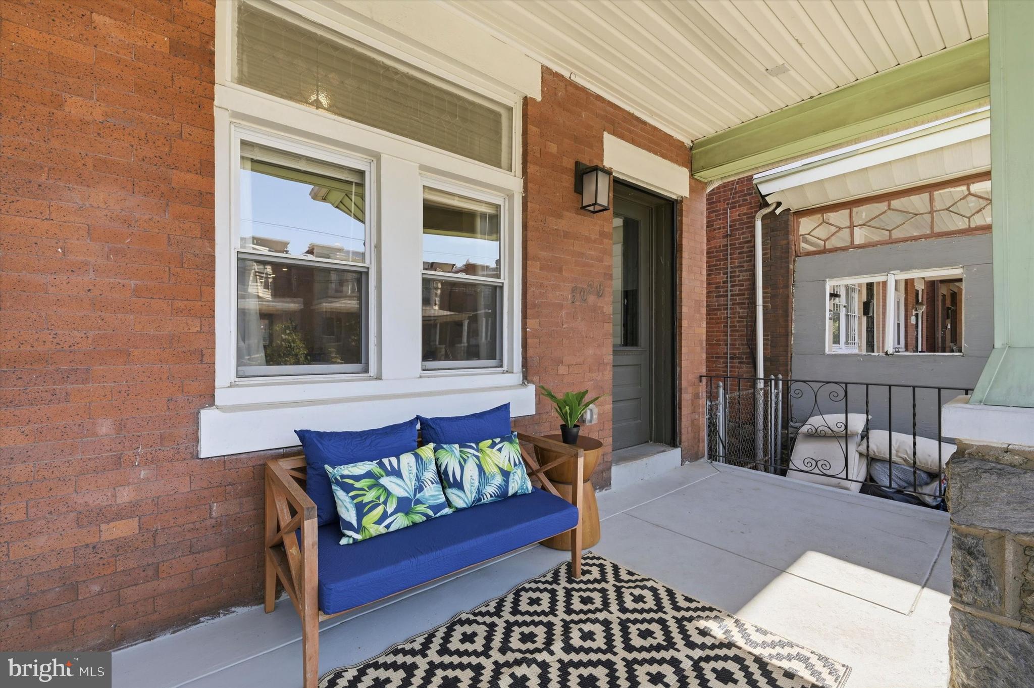 GARDEN COURT - Residential