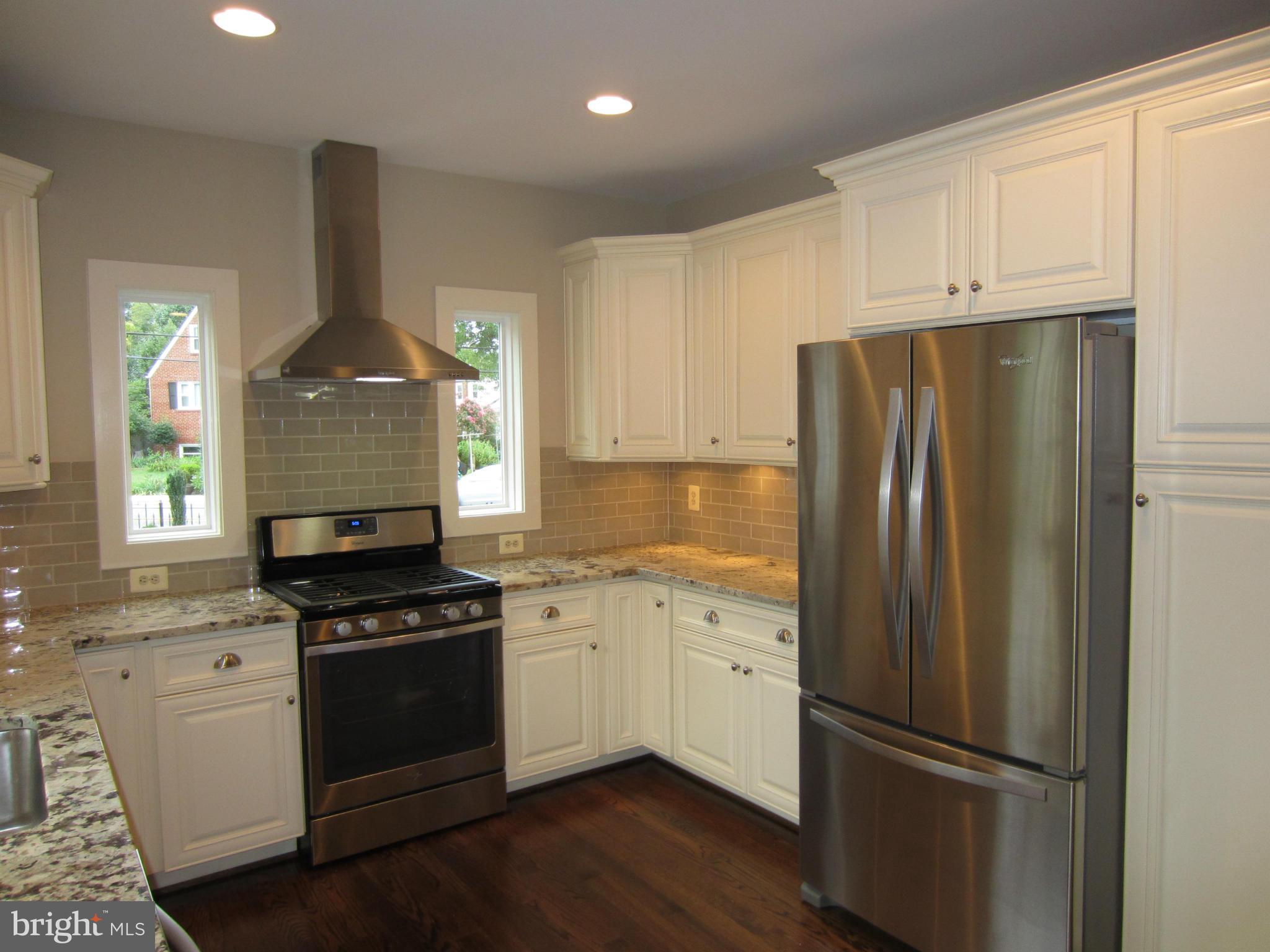 ROSEMONT PARK - Residential
