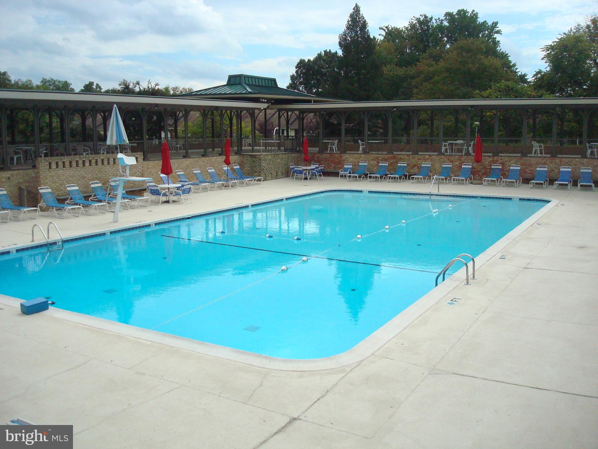 LEISURE WORLD - Residential