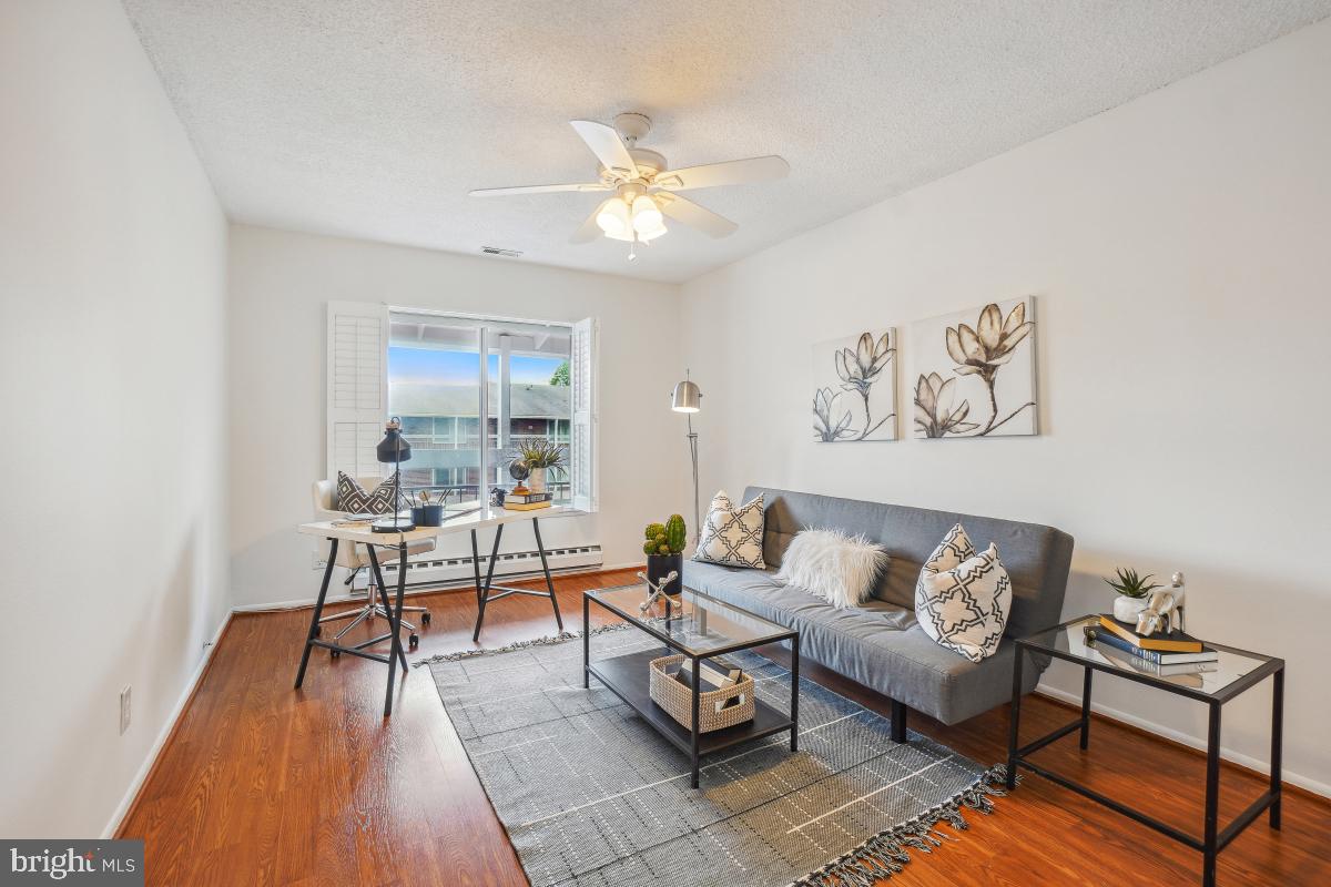 LEISURE WORLD - Residential
