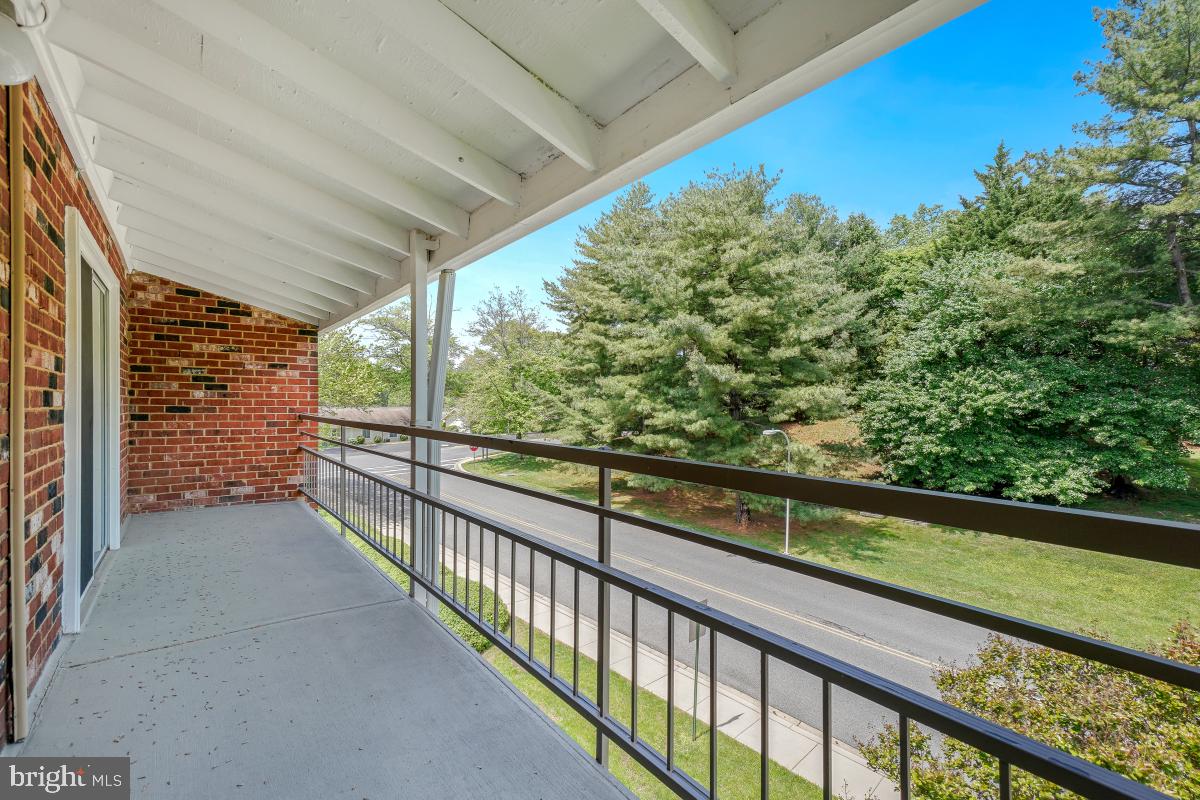 LEISURE WORLD - Residential