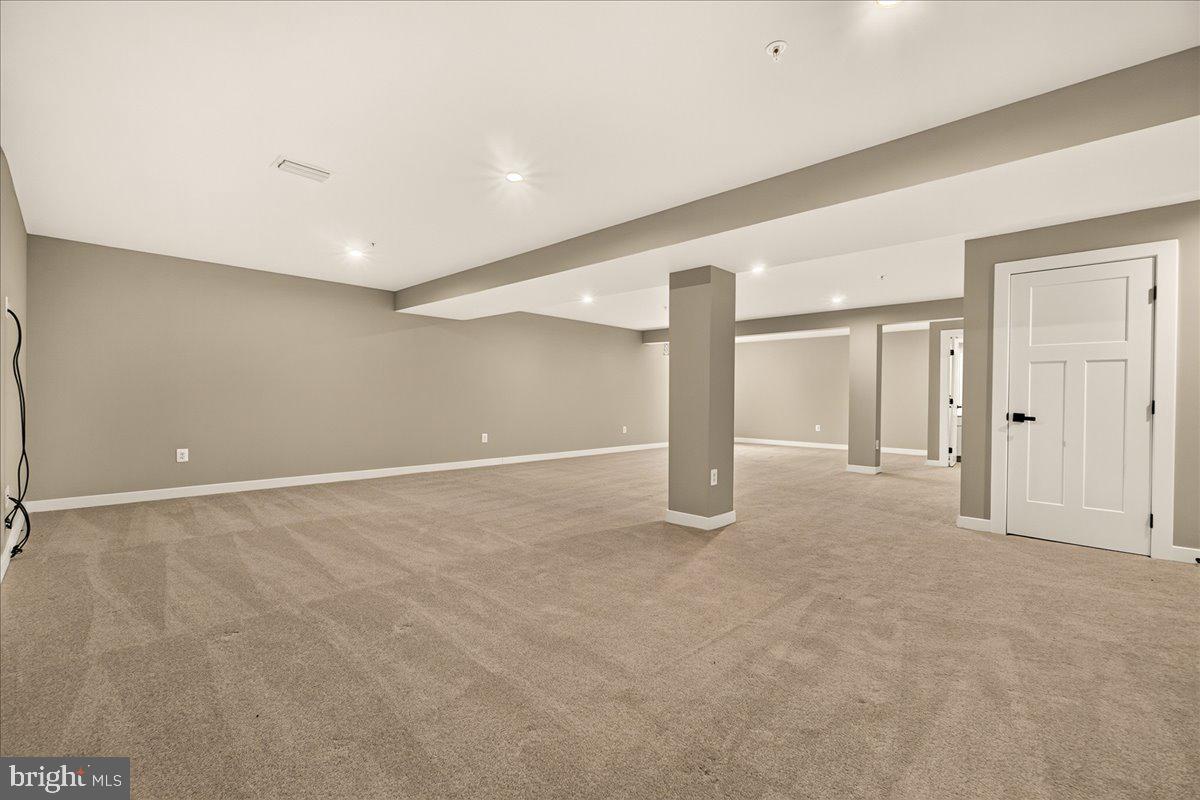 SYCAMORE RIDGE - Residential Lease