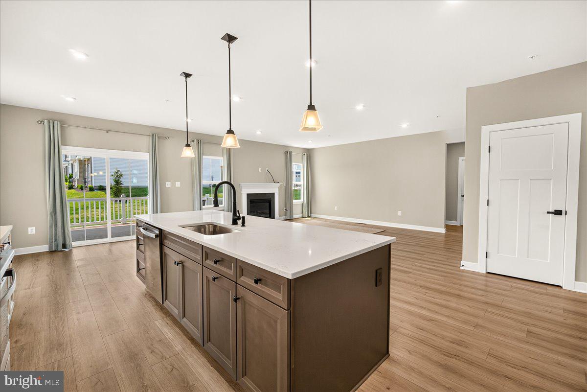 SYCAMORE RIDGE - Residential Lease