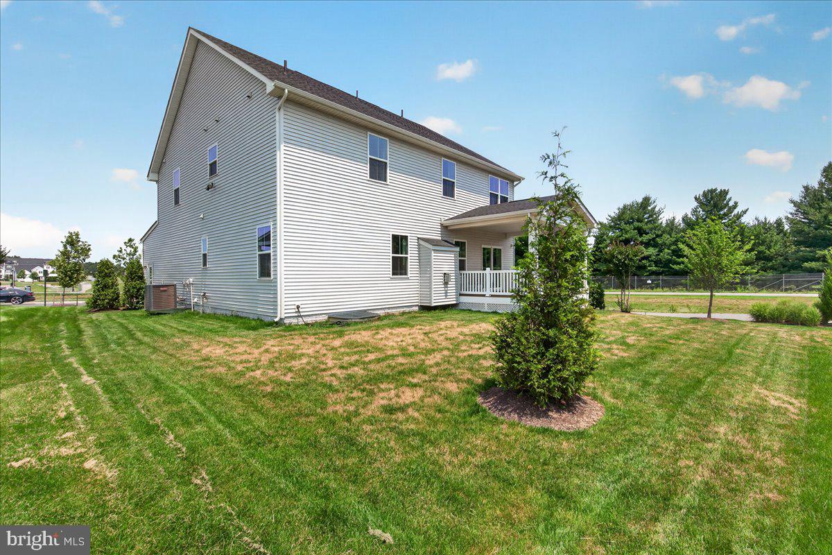 SYCAMORE RIDGE - Residential Lease