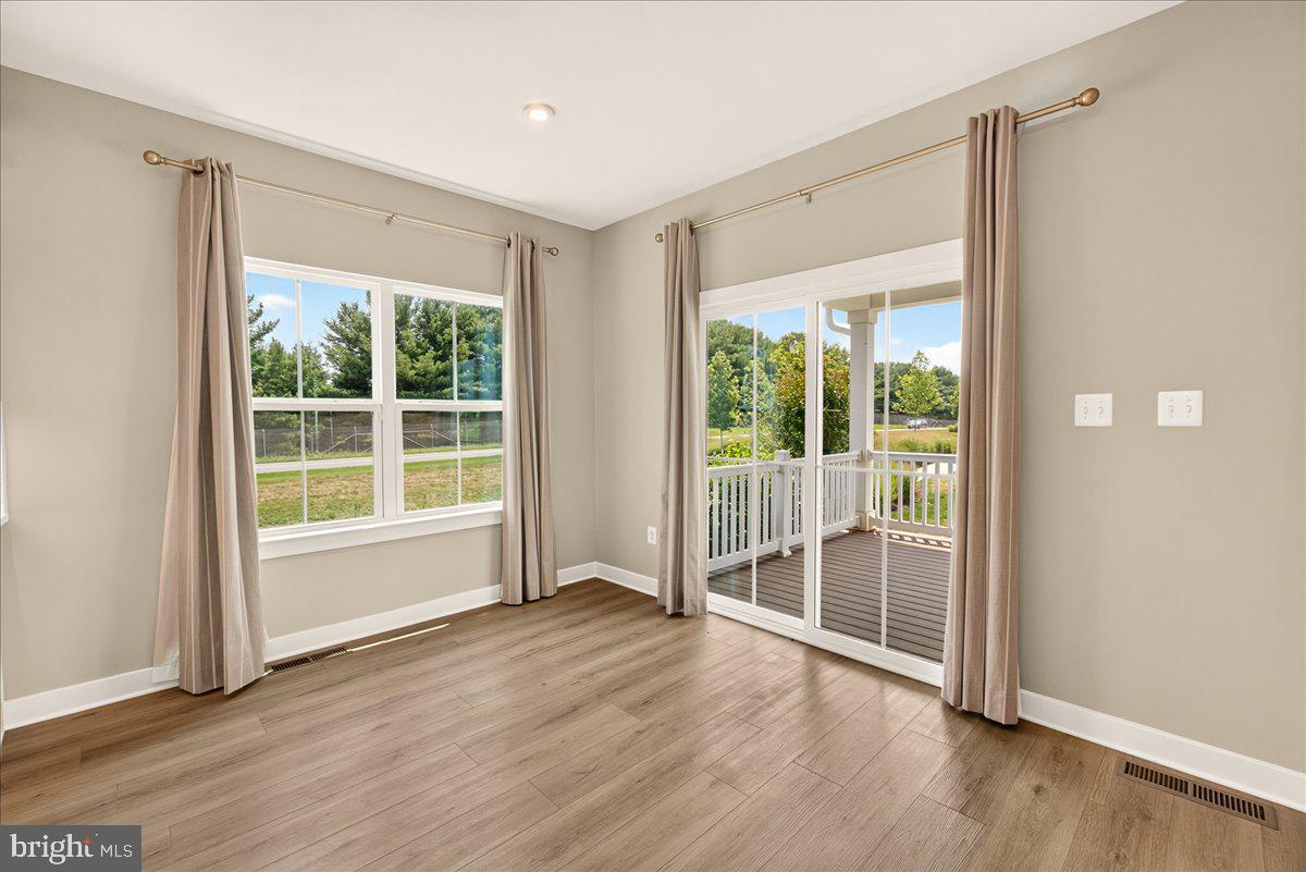 SYCAMORE RIDGE - Residential Lease
